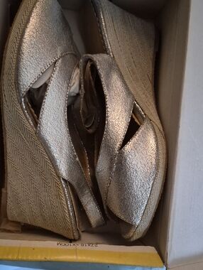 Nature Breeze Silver Crisscross Wedge Sandals
